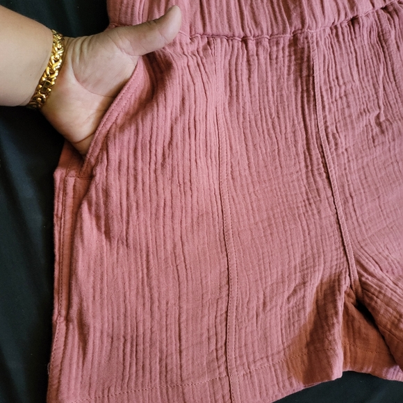 ‼️SUMMER CLEARANCE ‼️ - Picture 2 of 9